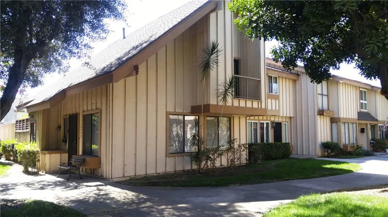 10022 Karmont, South Gate, CA 90280