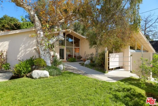 848 Bienveneda, Pacific Palisades, CA 90272