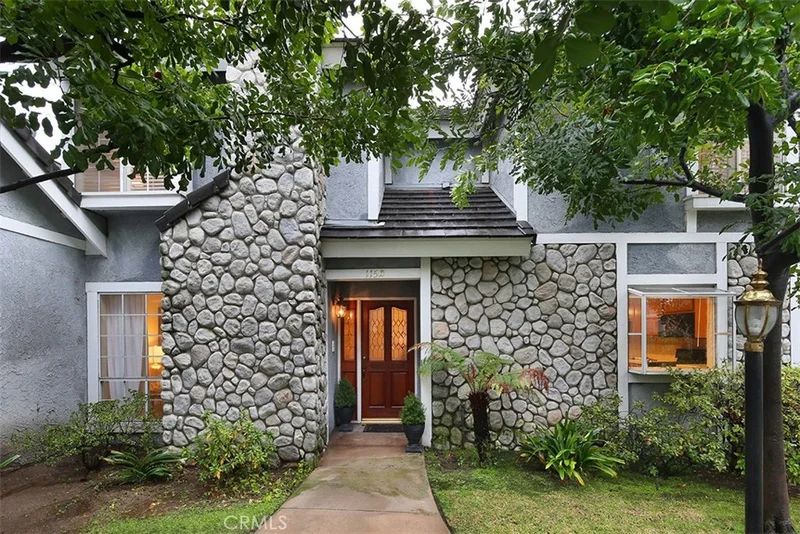 115 Mountain #D, Monrovia, CA 91016
