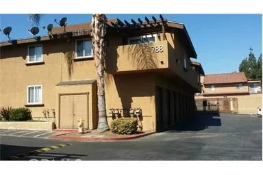 788 Gianni #208, Corona, CA 92879