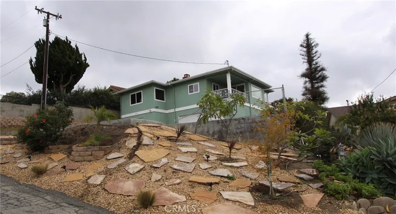 12402 Carinthia, Whittier, CA 90601