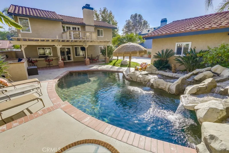 1225 Millbrook, Corona, CA 92882