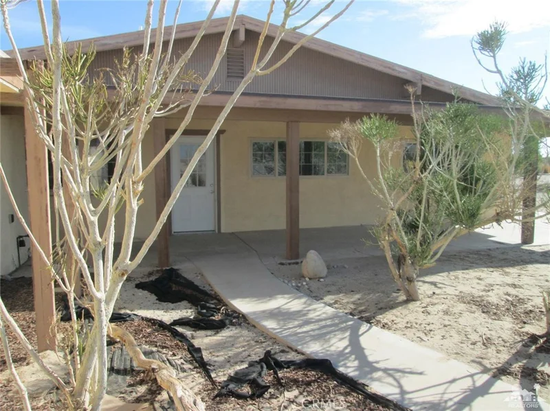 2722 Erie, Thermal, CA 92274