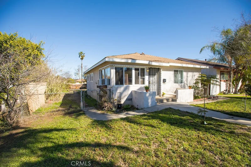 1003 Fullerton, Corona, CA 92879