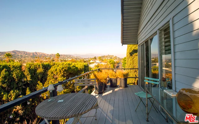 870 Hyperion, Los Angeles, CA 90029