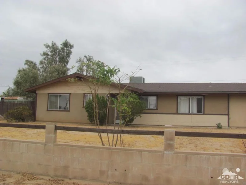 56165 Taos, Yucca Valley, CA 92284