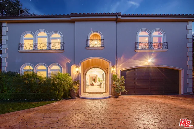 4180 Fulton, Sherman Oaks, CA 91423