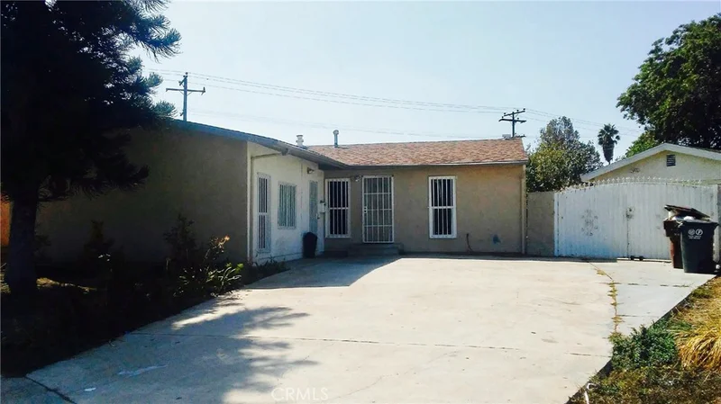 875 Aranbe, Compton, CA 90220