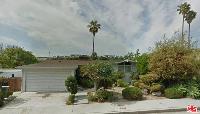 4262 Don Luis, Los Angeles, CA 90008