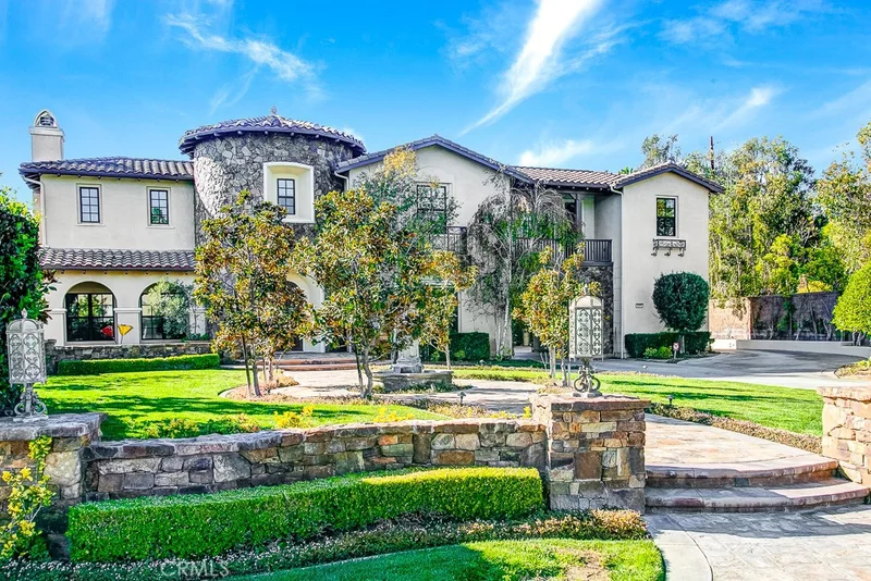 4325 Hidden Oaks, Yorba Linda, CA 92886