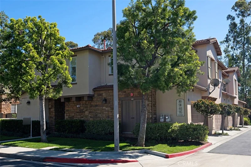 89 Sapphire #43, Irvine, CA 92602