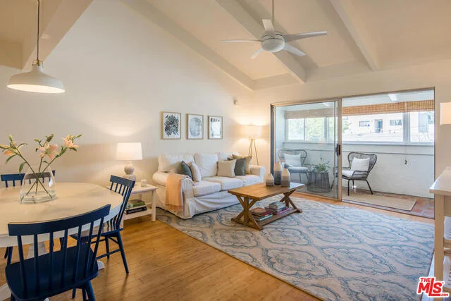 1843 10th #7, Santa Monica, CA 90404