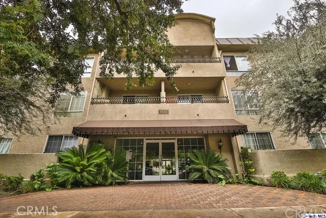 4647 Willis #309, Sherman Oaks, CA 91403