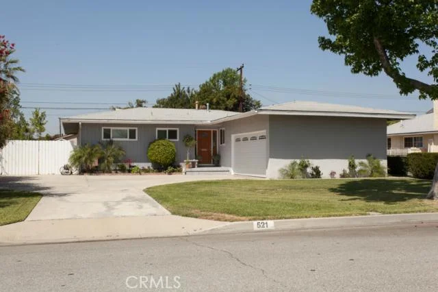 521 La Sena, West Covina, CA 91790