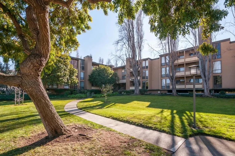 1170 Foster City Boulevard 303, Foster City, CA 94404