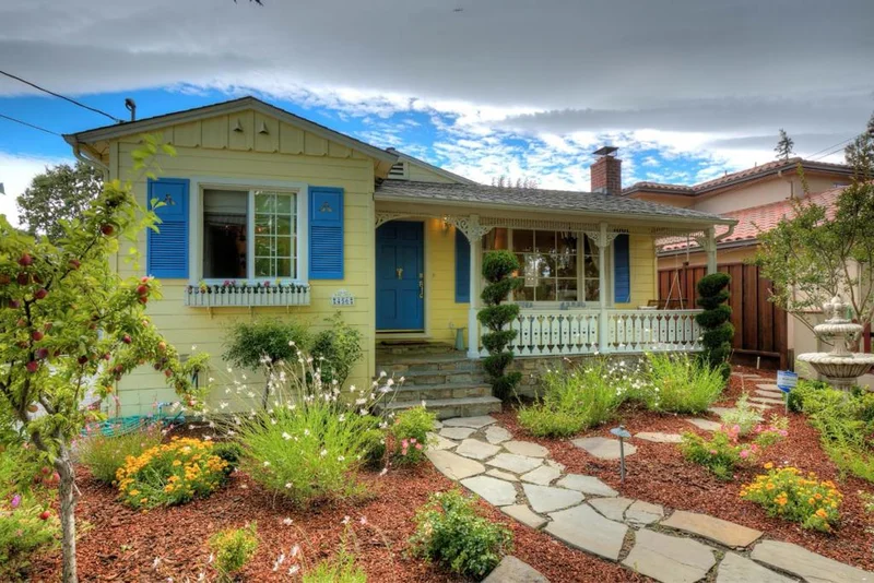456 King, Redwood City, CA 94062