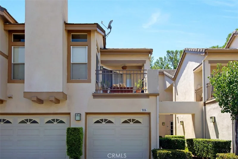 906 Country Glen, Anaheim Hills, CA 92808