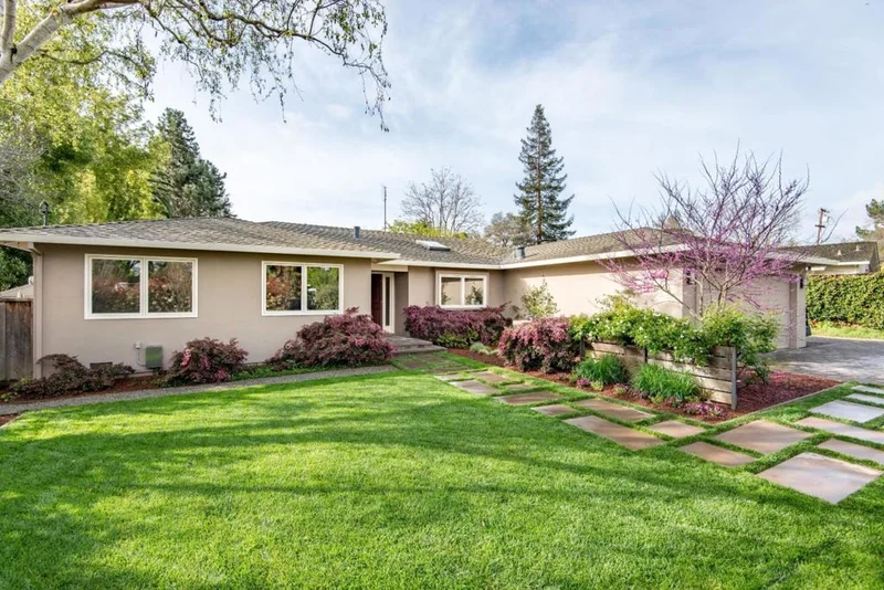125 Lockhart Lane, Los Altos, CA 94022