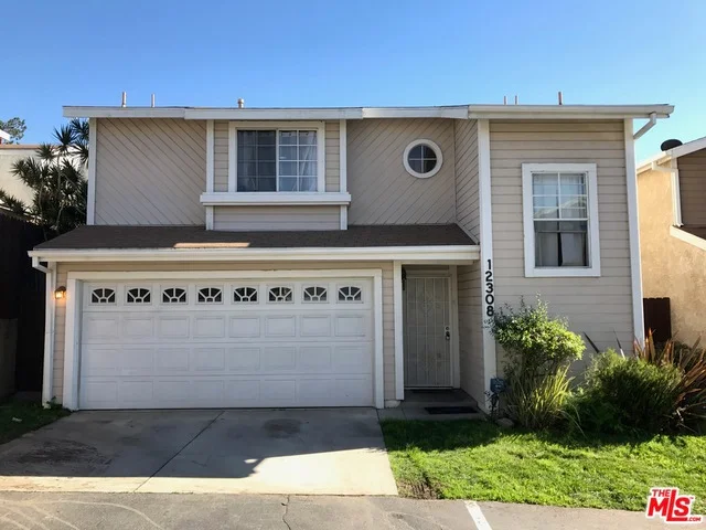 12308 Willow, Pacoima, CA 91331