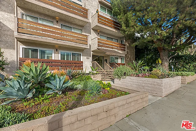 1021 Crescent Heights #105, West Hollywood, CA 90046