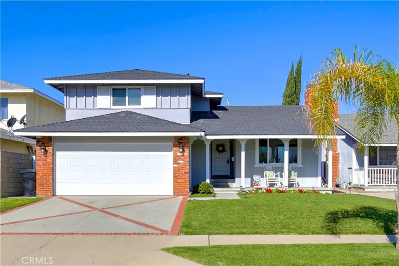 11533 Halawa, Cypress, CA 90630