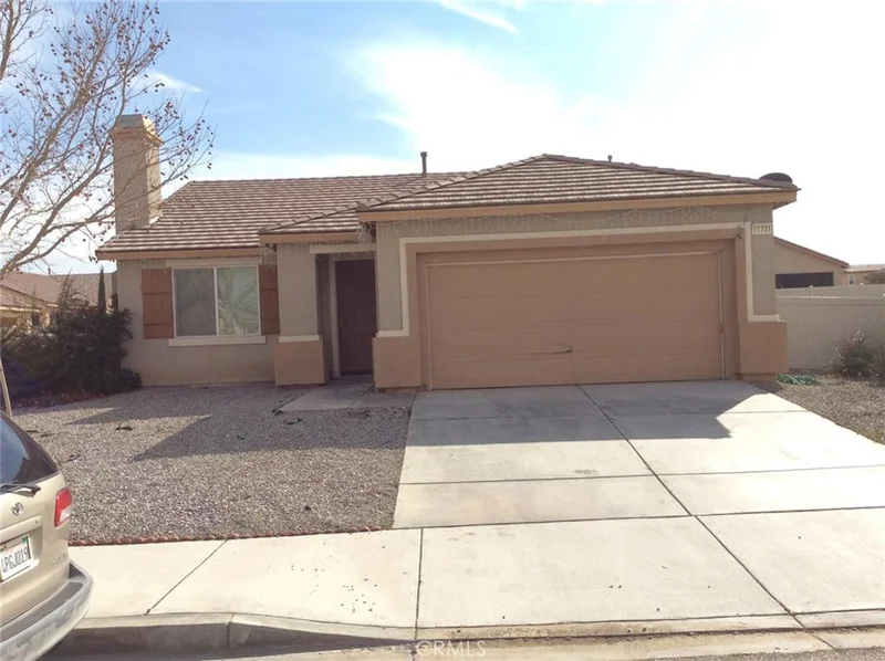 11731 Highgrove, Adelanto, CA 92301