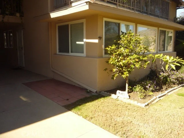 1881 St. John #37H, Seal Beach, CA 90740