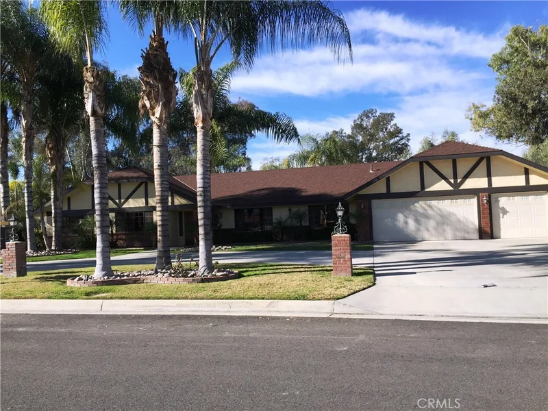 26053 Dumont, Hemet, CA 92544