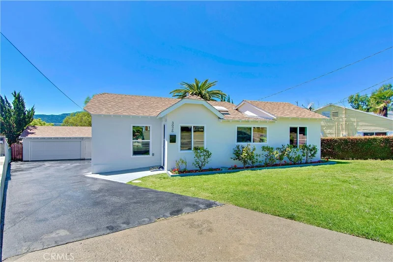 3026 Community, La Crescenta, CA 91214