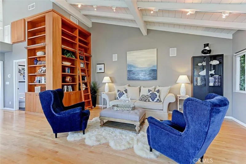 227 Larsson, Manhattan Beach, CA 90266