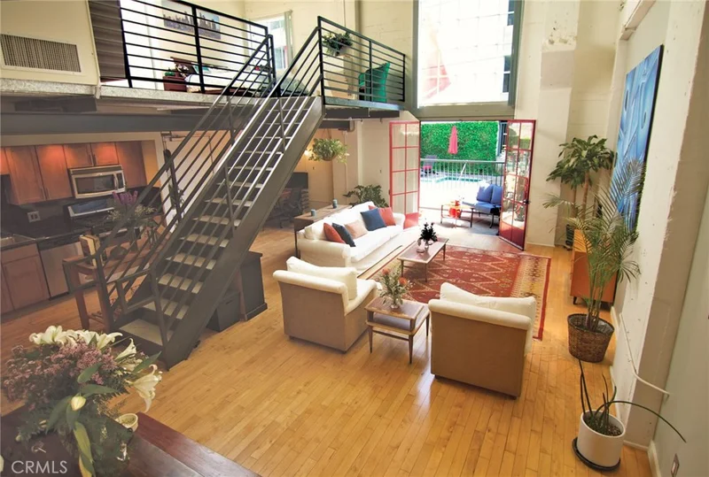 420 San Pedro #101, Los Angeles, CA 90013
