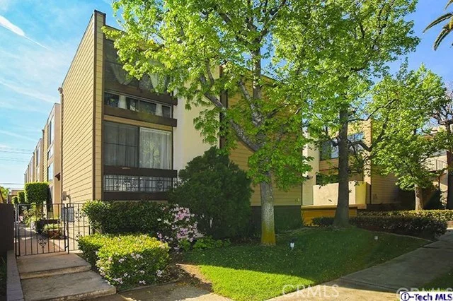 417 Jackson #8, Glendale, CA 91206