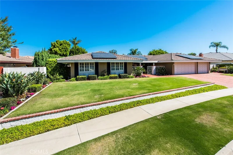 18981 Chadbourne, North Tustin, CA 92705