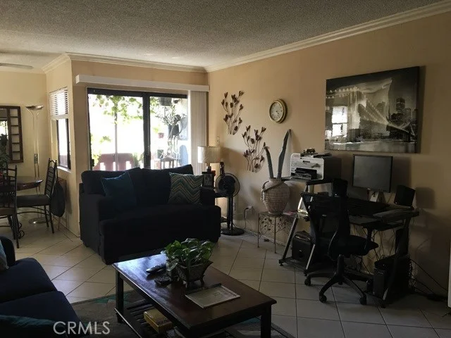 1001 Cherry #205, Long Beach, CA 90813