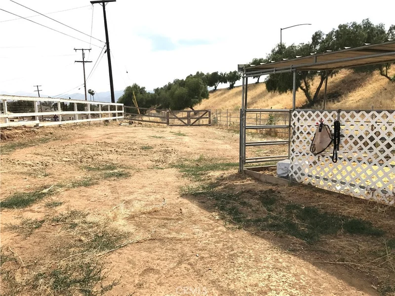 2296 Valley View, Norco, CA 92860