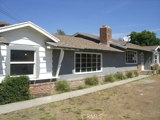 5585 Avenue Juan Bautista, Riverside, CA 92509