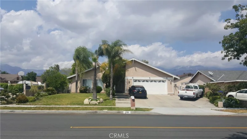 559 14th, Upland, CA 91786