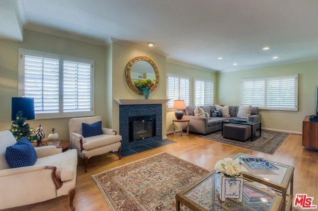 11838 Dorothy #102, Los Angeles, CA 90049