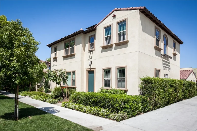 911 Brown, Santa Ana, CA 92701
