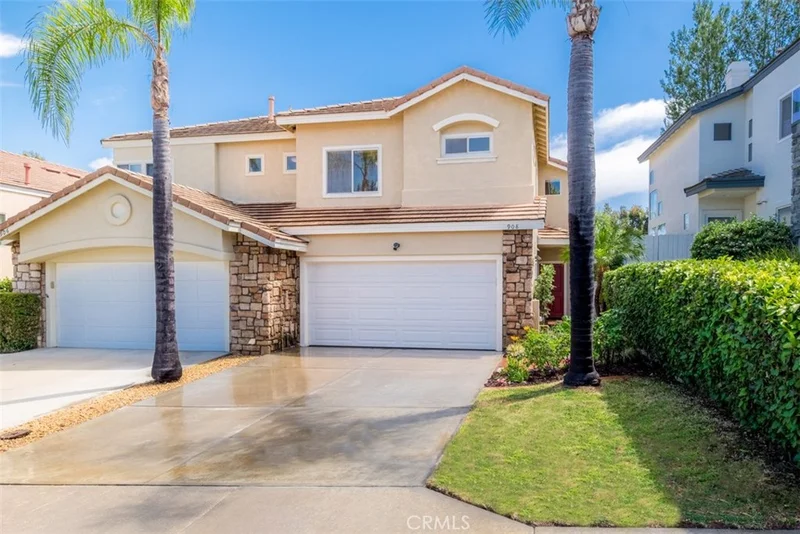 908 Lone Pine, Anaheim Hills, CA 92808