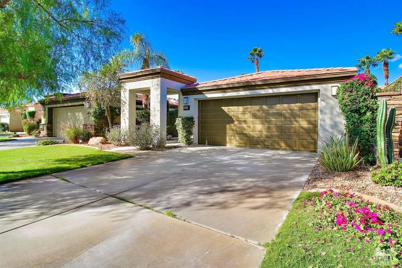 29645 Sandy, Cathedral City, CA 92234
