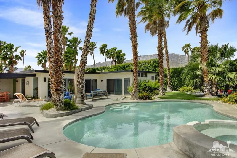 2750 Sandia, Palm Springs, CA 92262