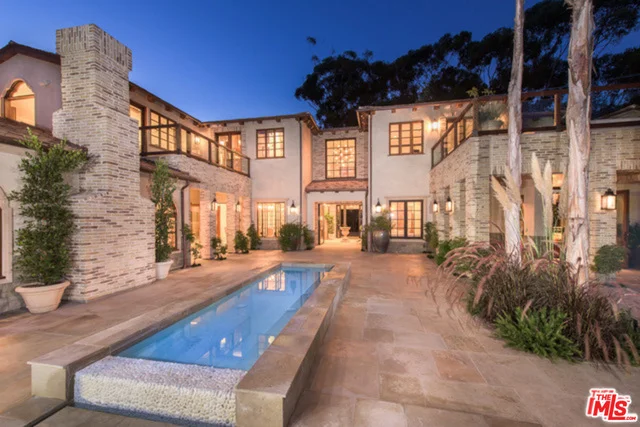 1135 Rivas, Pacific Palisades, CA 90272