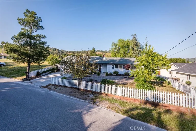 8545 El Dorado, Atascadero, CA 93422