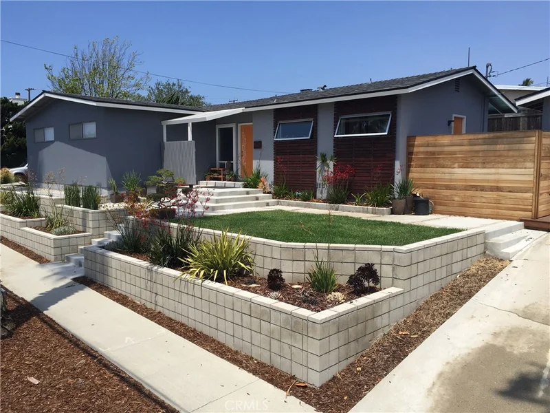 460 Chabela, Manhattan Beach, CA 90266