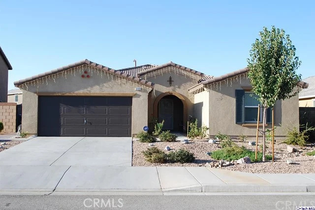 1249 Cambridge, Lancaster, CA 93535