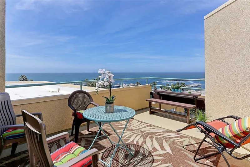 510 The Village #406, Redondo Beach, CA 90277