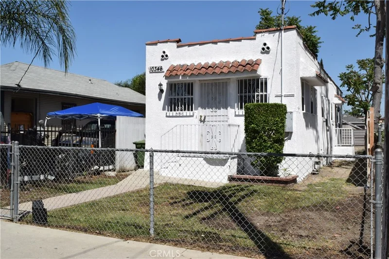 10348 Hickory, Los Angeles, CA 90002