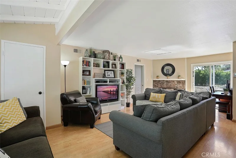 5112 Eureka, Yorba Linda, CA 92886