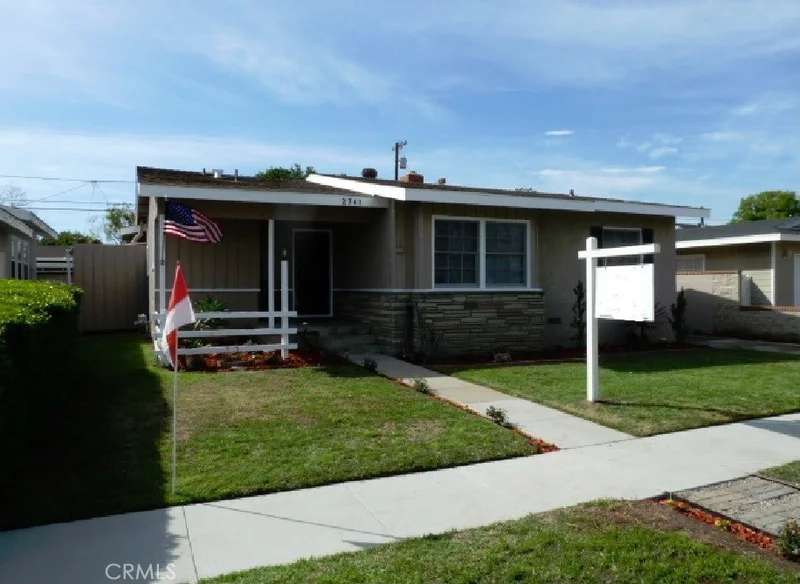 2741 Josie, Long Beach, CA 90815